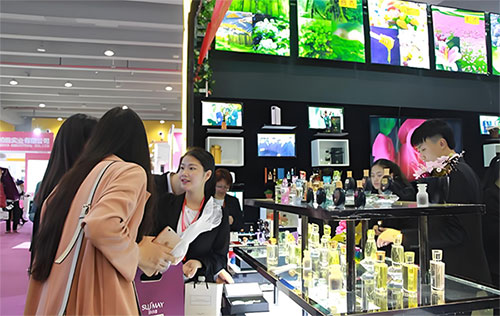 化妝品應該怎么搞活動吸引人？