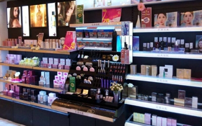 化妝品實(shí)體店競(jìng)爭(zhēng)進(jìn)入存量時(shí)代？！